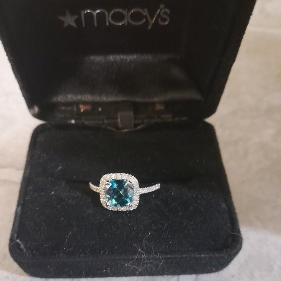 Ring - Picture 6 of 6